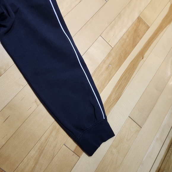 Nike sweatshirt - Picture 6 of 6